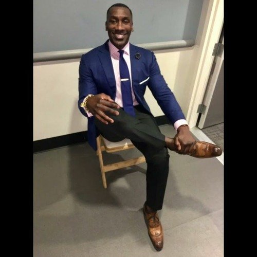 Негр в костюме