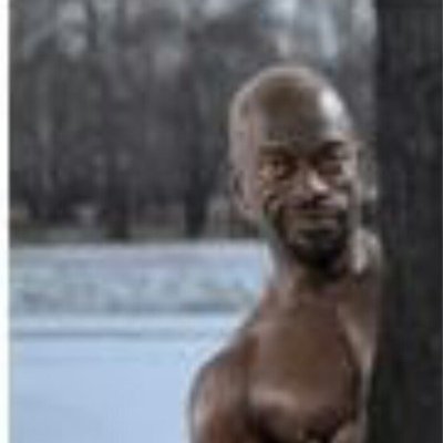 Негр из за дерева