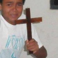 Мальчик с крестом