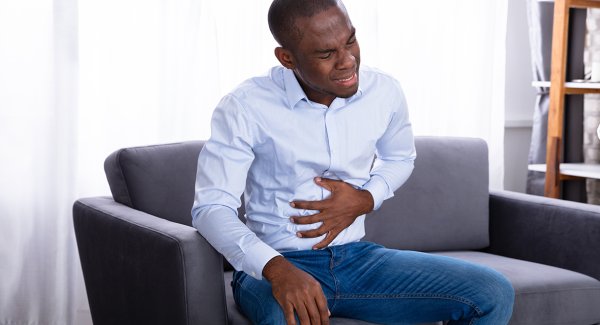 Животик болит негр