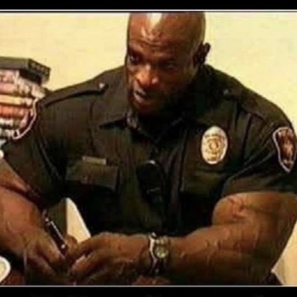 Ронни Колеман полицейский