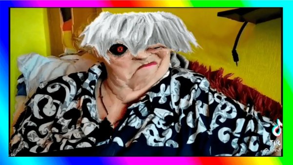 Бабушка Токийский гуль