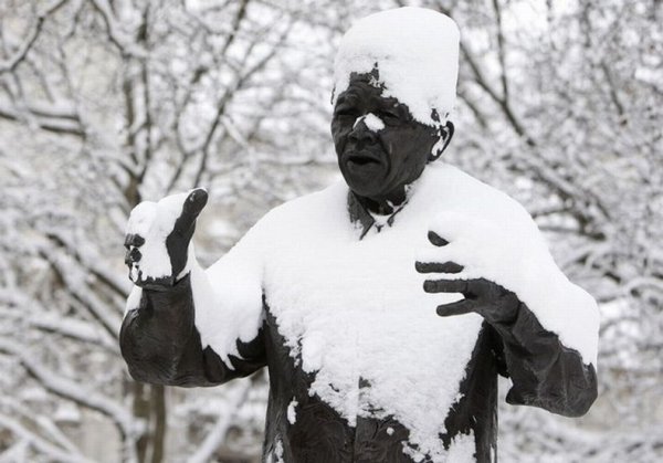 Негр зимой