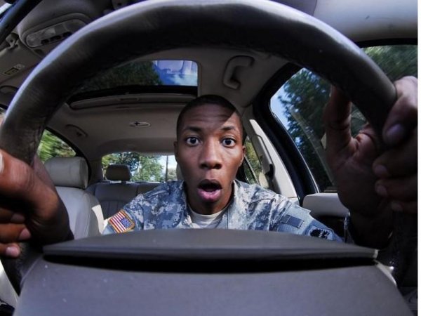 Негр в машине