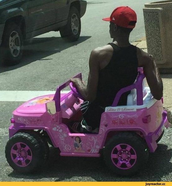 Негр в машине