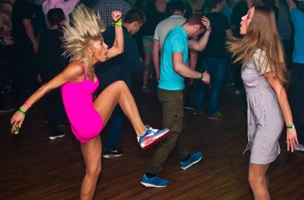 Пьяные танцы