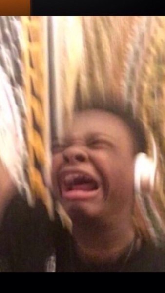 Негр громкость Мем