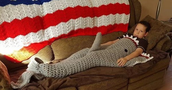 Бабушка связала