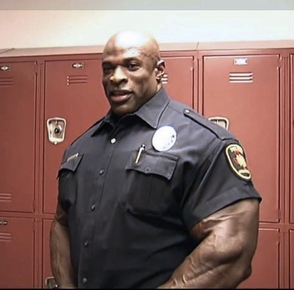 Ронни Коулман полиция