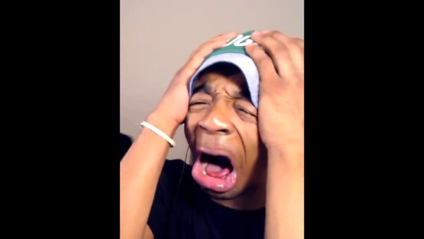 Кричащий афроамериканец