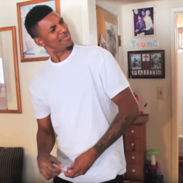 Чернокожий в недоумении