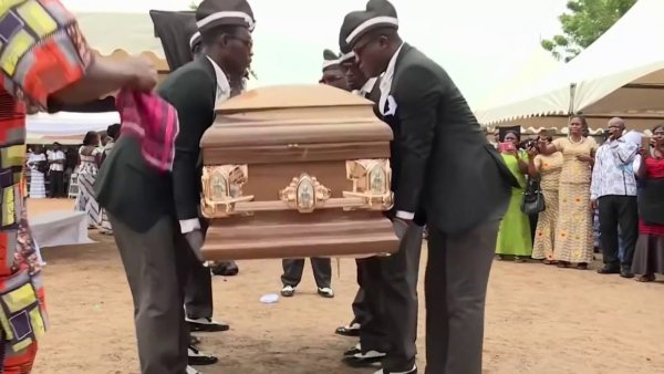 Негры с гробом