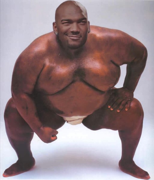 Борец сумо Эмануэль Ябраух