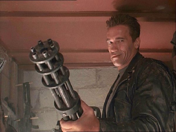 Терминатор с пулеметом Гатлинга