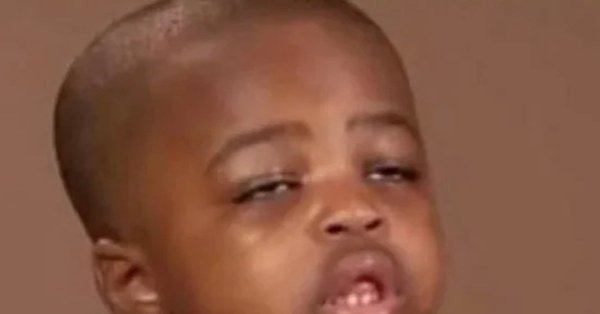 Мальчик негр