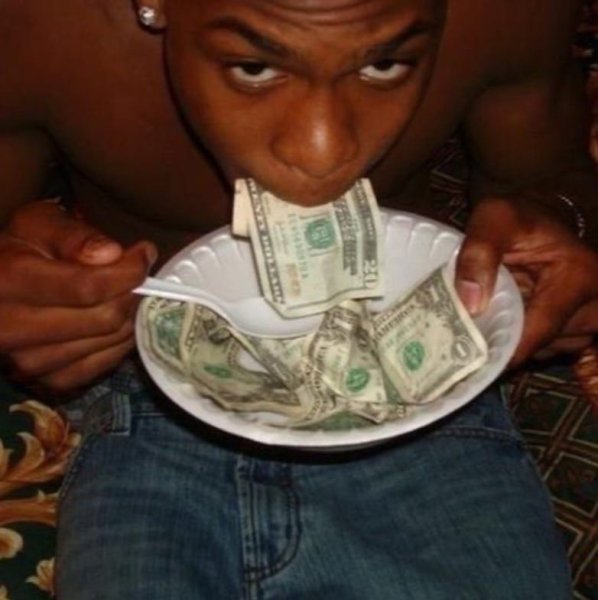 Негр в деньгах