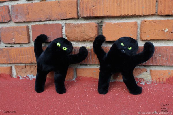Мягкая игрушка черный кот