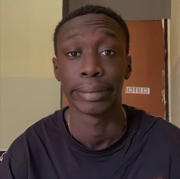 Khaby lame тиктокер