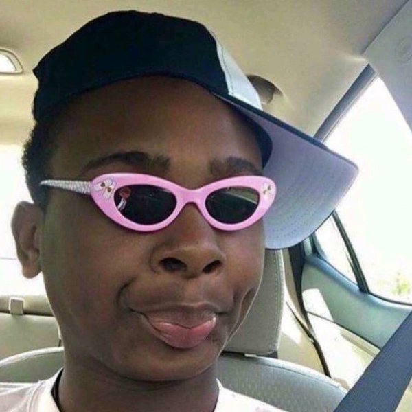 Негр в очках