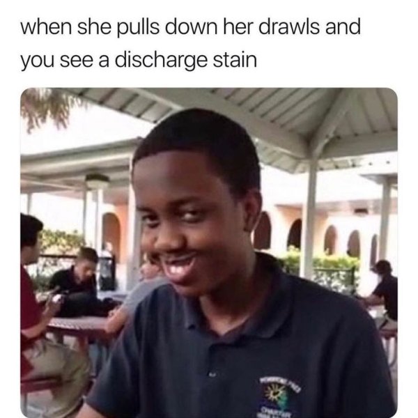 Довольный негр