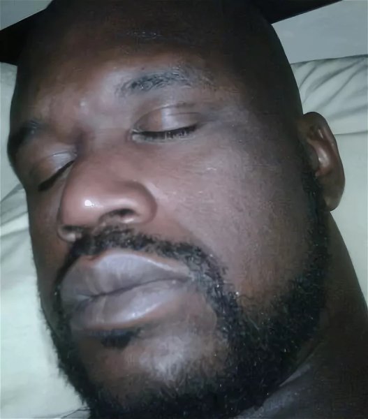 Довольный негр