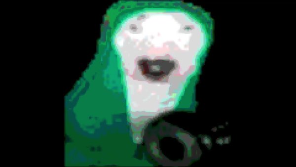 Собака в капюшоне с кастрюлей