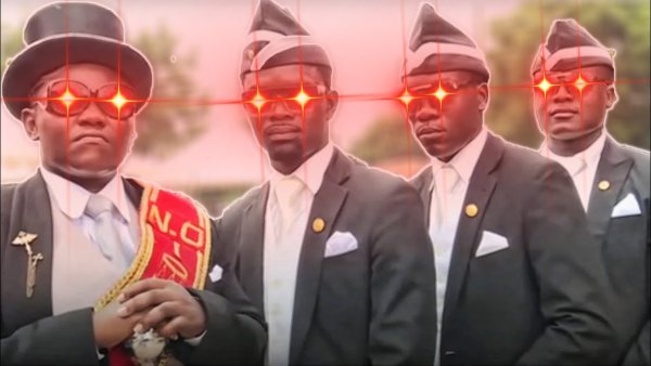 Афроамериканцы танцуют с гробом