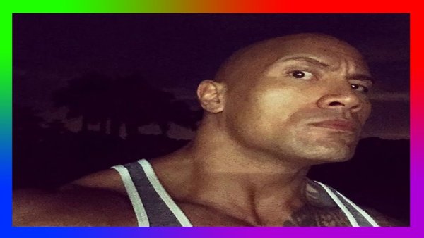 Дуэйн скала Джонсон бровь