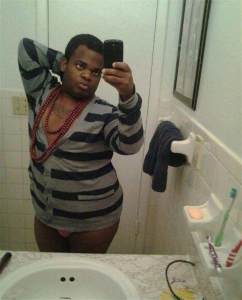 Негр в зеркале