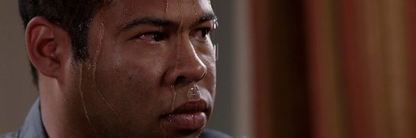 Парень потеет