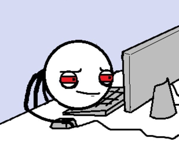 Уставший человек за компом