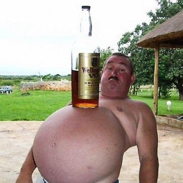 Мужик с бутылкой