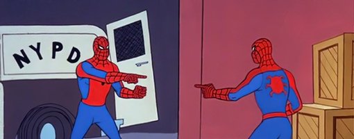 С человеком пауком показывающим сам на себя