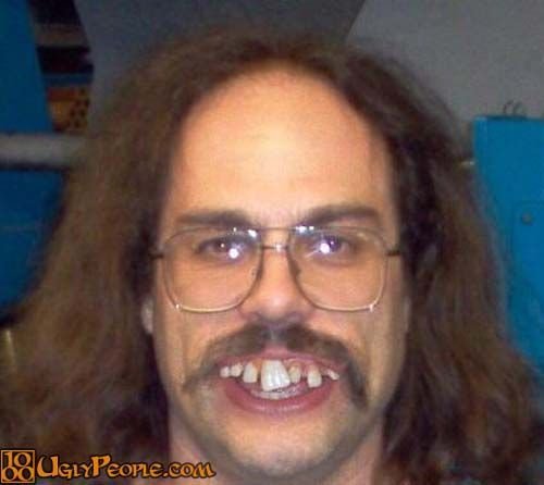 Страшный мужик с усами