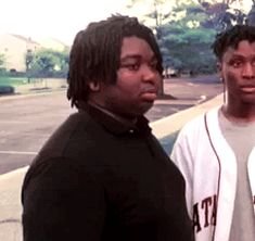 Негр исчезает Мем гиф