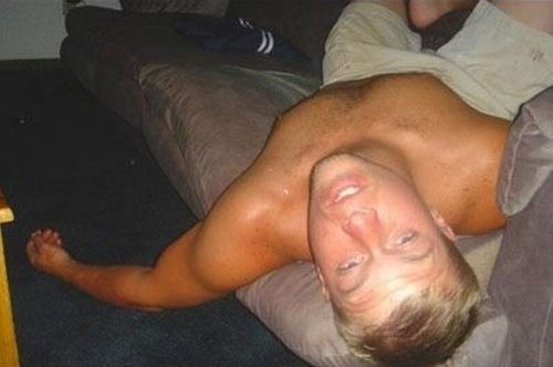 С пьяным парнем