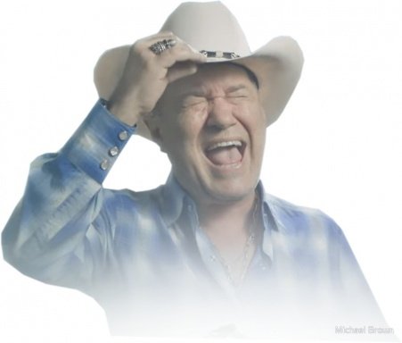 Мужик в шляпе орет