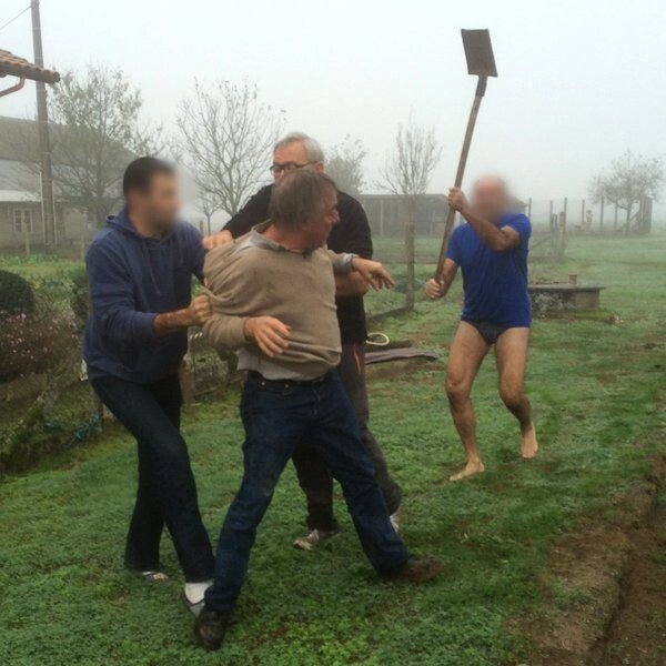 Мужик с лопатой