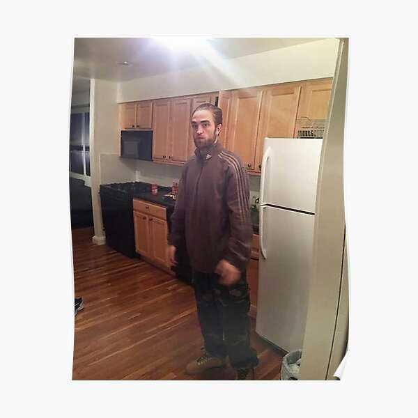 Роберт Паттинсон в спортивноскостюме