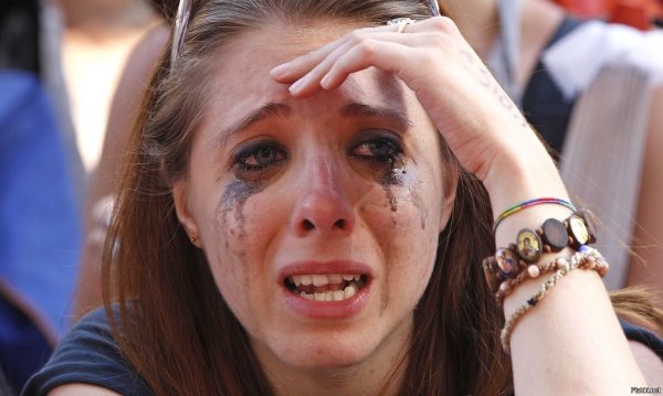 Заплаканное женское лицо