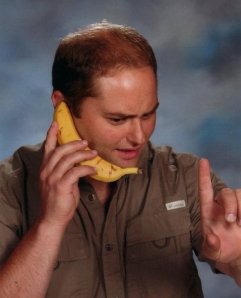 Звонит по банану