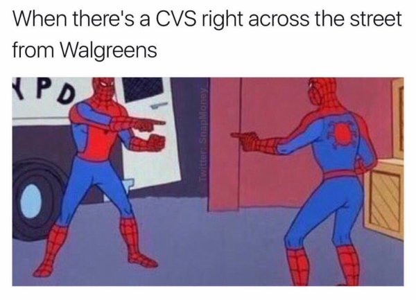 Человеки пауки показывают друг на друга