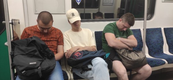 Мужчина в метро