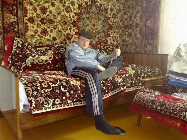 Советский ковер на стене