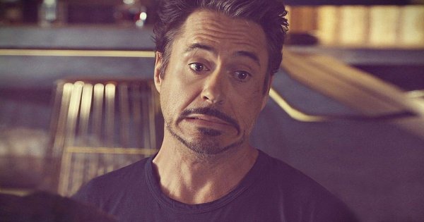 Роберт Дауни младший глаза