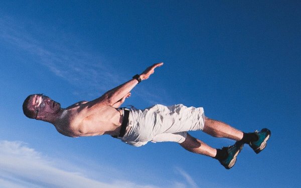 Падающий человек