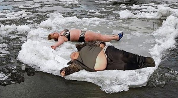 Мужчина на льдине