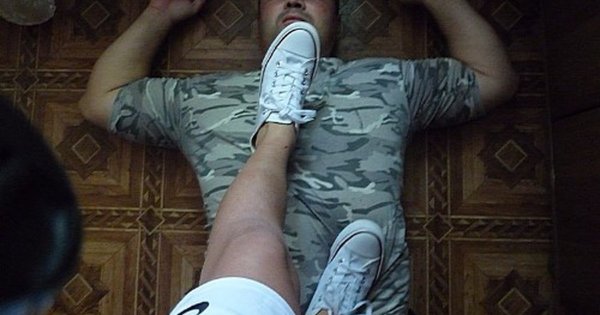 Парень проспал Мем