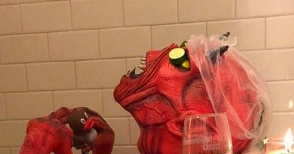 Дьявол в ванной после работы