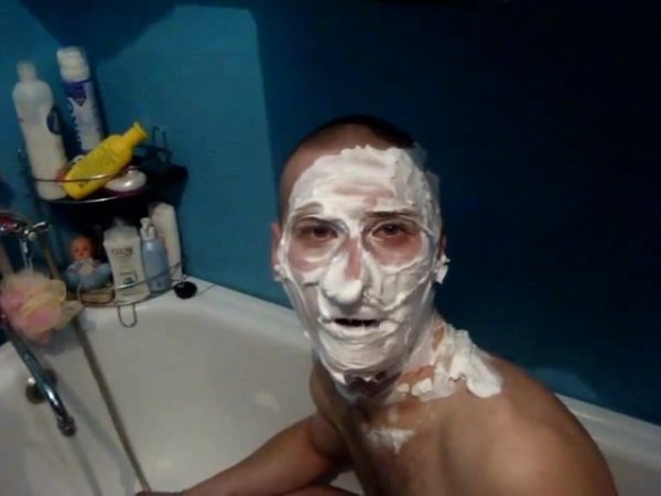 Мужик в пене